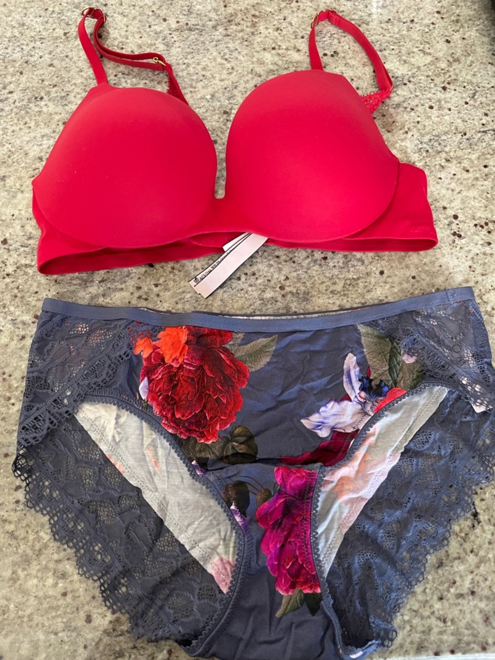 Victoria’s Secret perfect shape Push-Up Bra with Soma Floral Lace underwear Set
